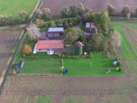 in Pilsum mit Großem Garten