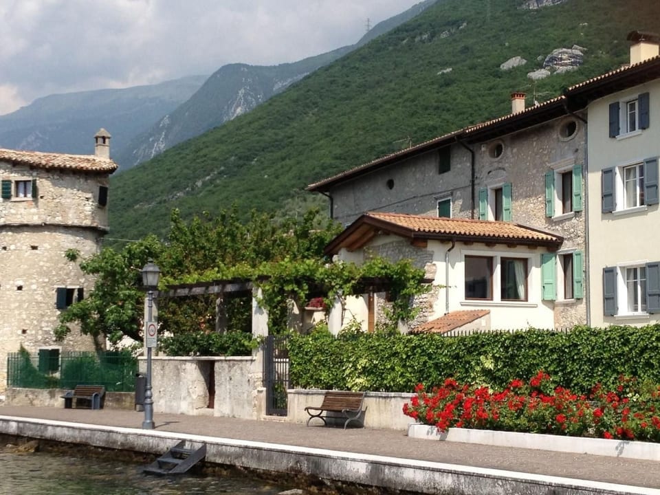 Rustico de ensueño directamente en la orilla del Lago de Garda - Malcesine