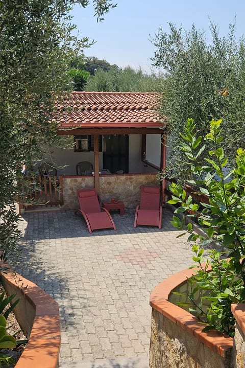 Freistehendes Zwei-Zimmer-Haus