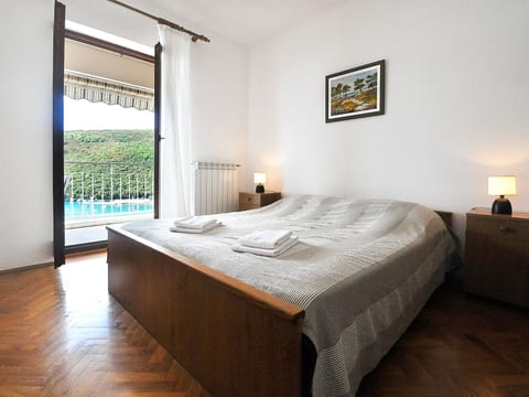 Drei-Zimmer-Wohnung in der Nähe des Meeres