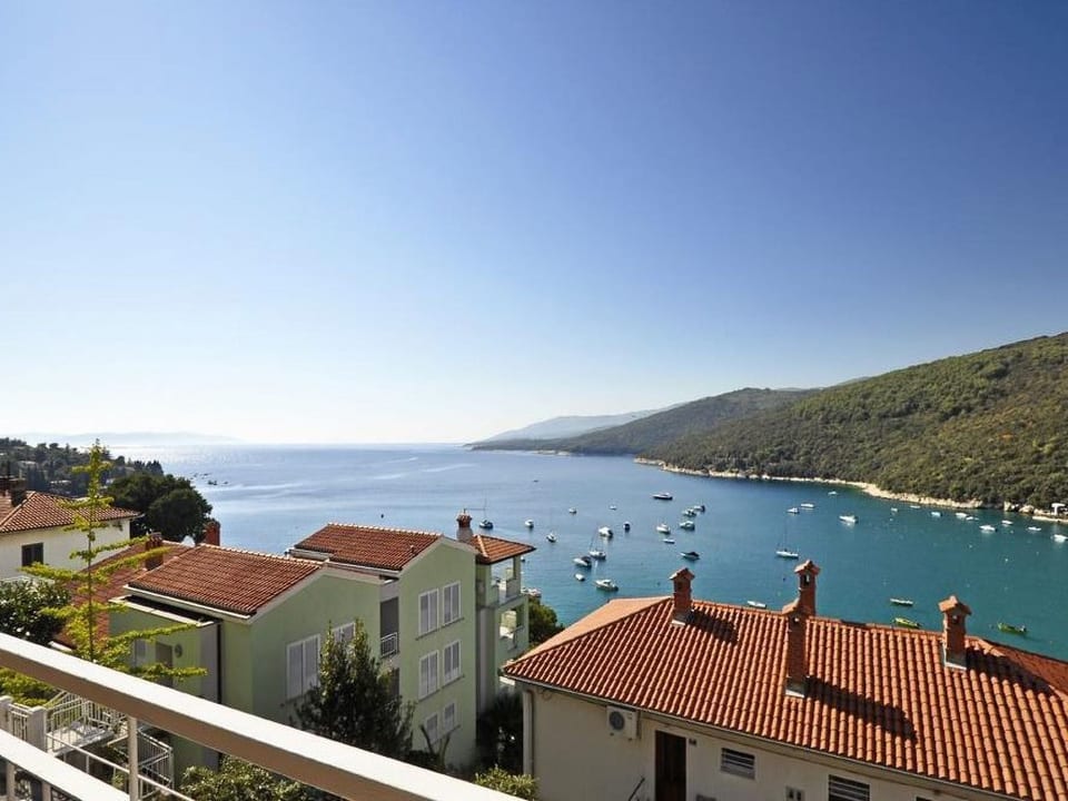 Drei-Zimmer-Wohnung in der Nähe des Meeres - Rabac