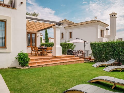 Chalet "La Resina" mit Garten, Grill und Terrasse