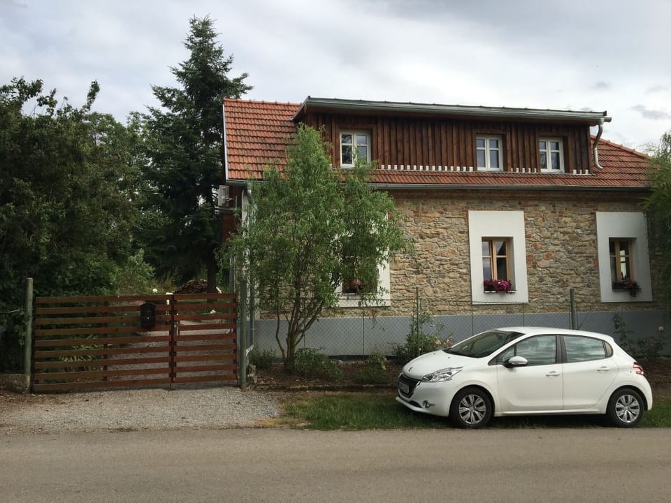 Villa de vacances avec terrasse, barbecue et jardin - Karlštejn