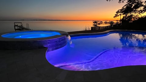 Pool and spa are nicely lit for evening swims.