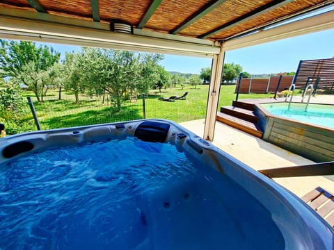 Beach House BET, romantisches Refugium im Olivenhain