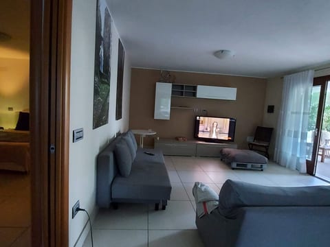 Unterkunft in der 'Villa Luigi' mit oberirdischem Pool
