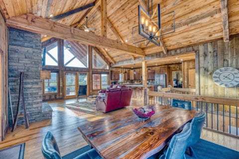 Views, Hot tub, Arcade, Pool, Central, Aska Area