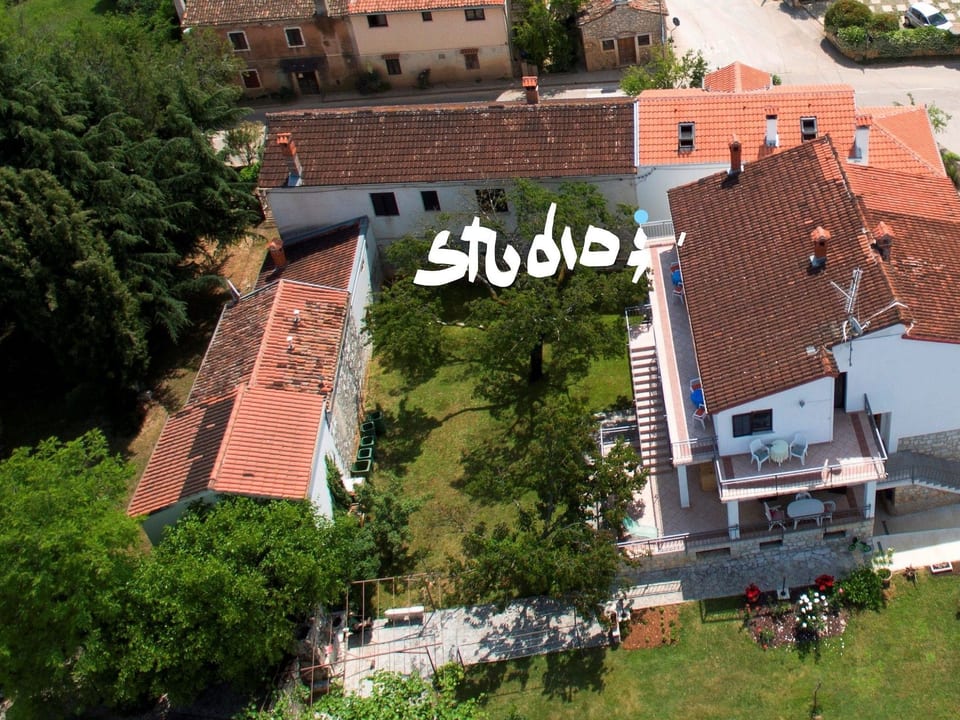 Studio mit Garten - Funtana