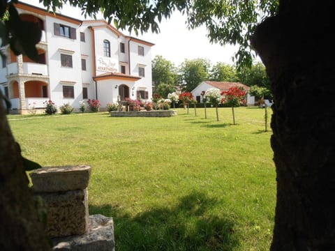 Villa Linet 5.