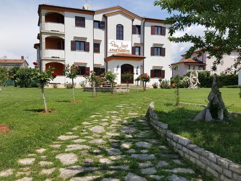 Villa Linet 5.