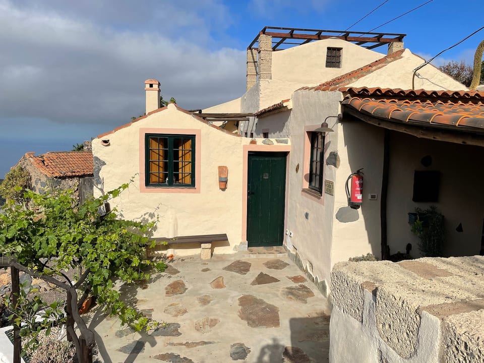 Casa Verde mit Whirlpool, Sauna und Garten - El Jaral