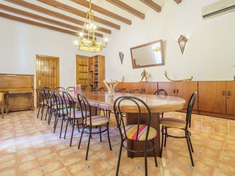 Masia Can Trabal für 24 Gäste mit privatem Pool in der Nähe von Sitges