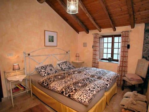 Casa Amarilla