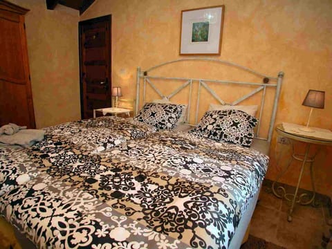 Casa Amarilla