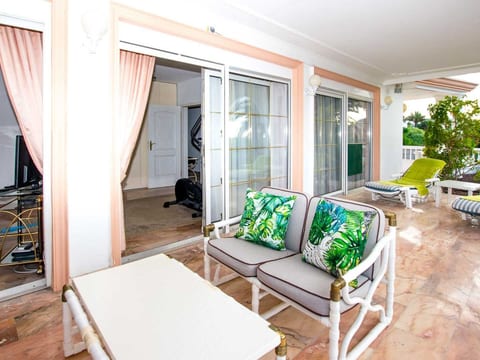 Villa mit beheizten Privat Pool und Meersicht
