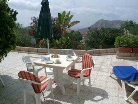Charmante Wohnung in Chayofa mit Pool und Grill