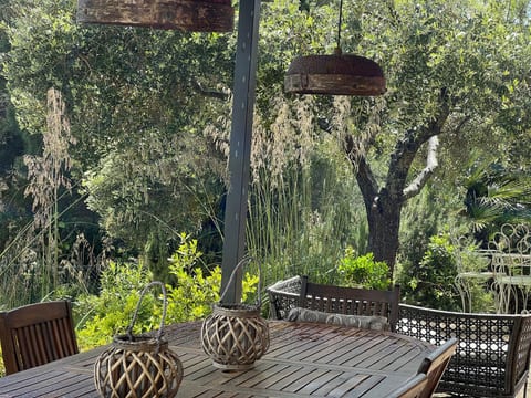 Exklusiv Ferienhaus Elba mit Panorama und Garten