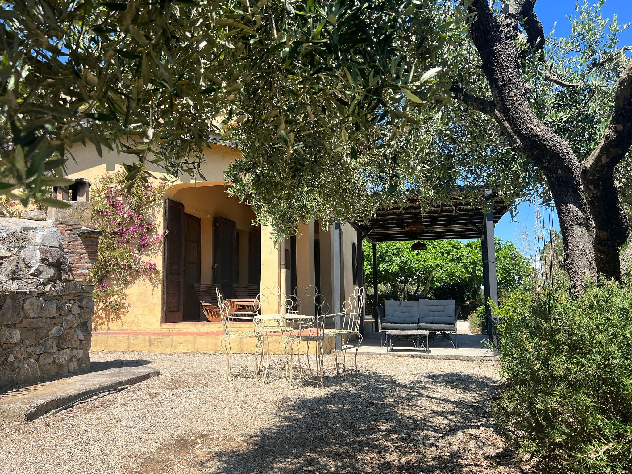 Exklusiv Ferienhaus Elba mit Panorama und Garten
