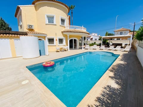 Traumvilla Revoltes