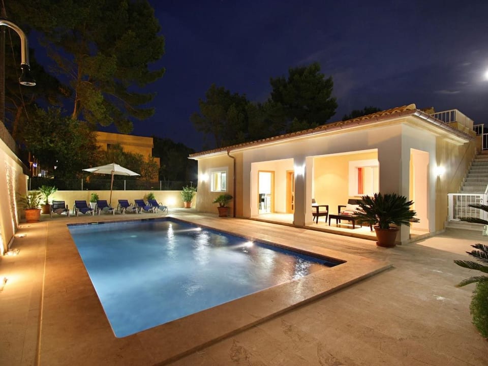 Villa Medina, Cala Sant Vicenç - Cala de Sant Vicent
