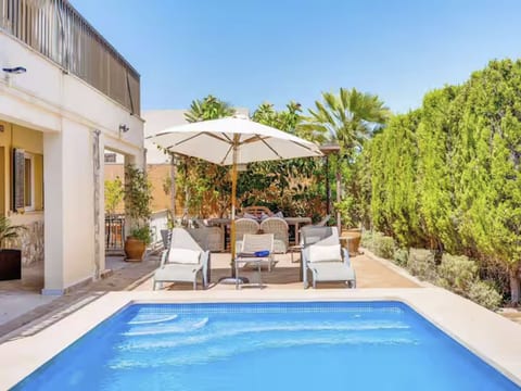 Villa mit Pool in Cala Estancia, nahe Palma