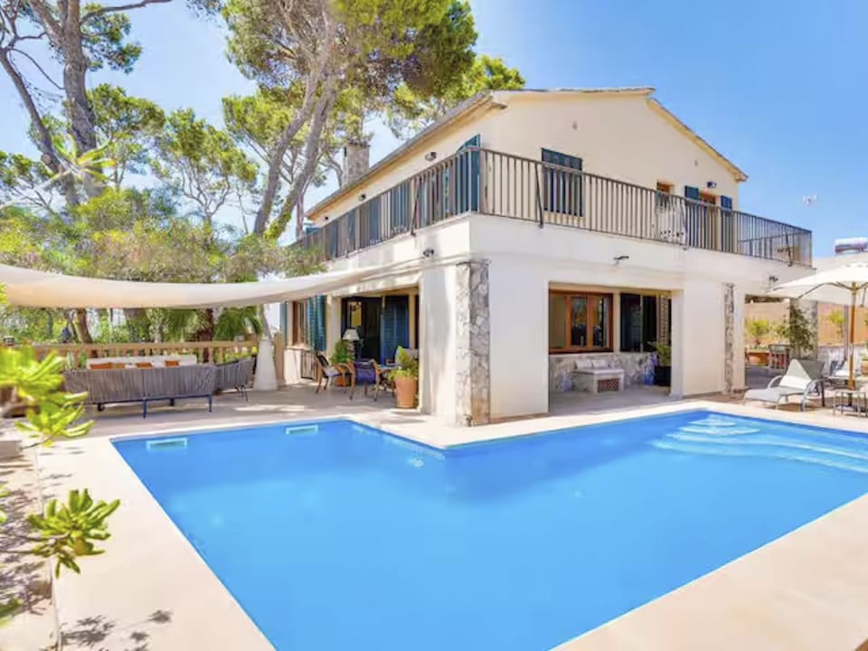 Villa con piscina a Cala Estancia, vicino a Palma - Palma