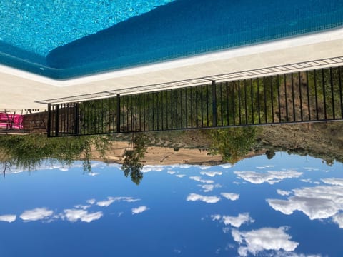 Wunderschön gelegenes Ferienhaus mit privatem Pool