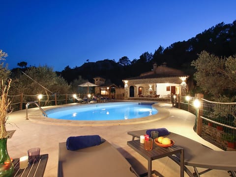 Villa Alordes, ein rustikales Haus mit fantastischer Aussicht
