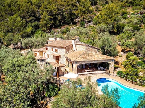 Villa Alordes, ein rustikales Haus mit fantastischer Aussicht
