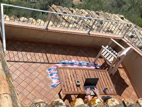 Großes Studio mit Terrasse mit Meerblick