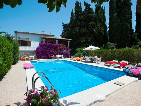 Villa 800 m vom Zentrum von Pollença entfernt