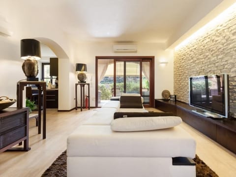 Wohnung in Villasimius mit Möblierter Terrasse
