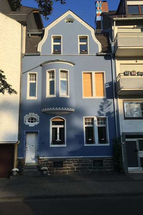 direkt an Rhein und Mosel