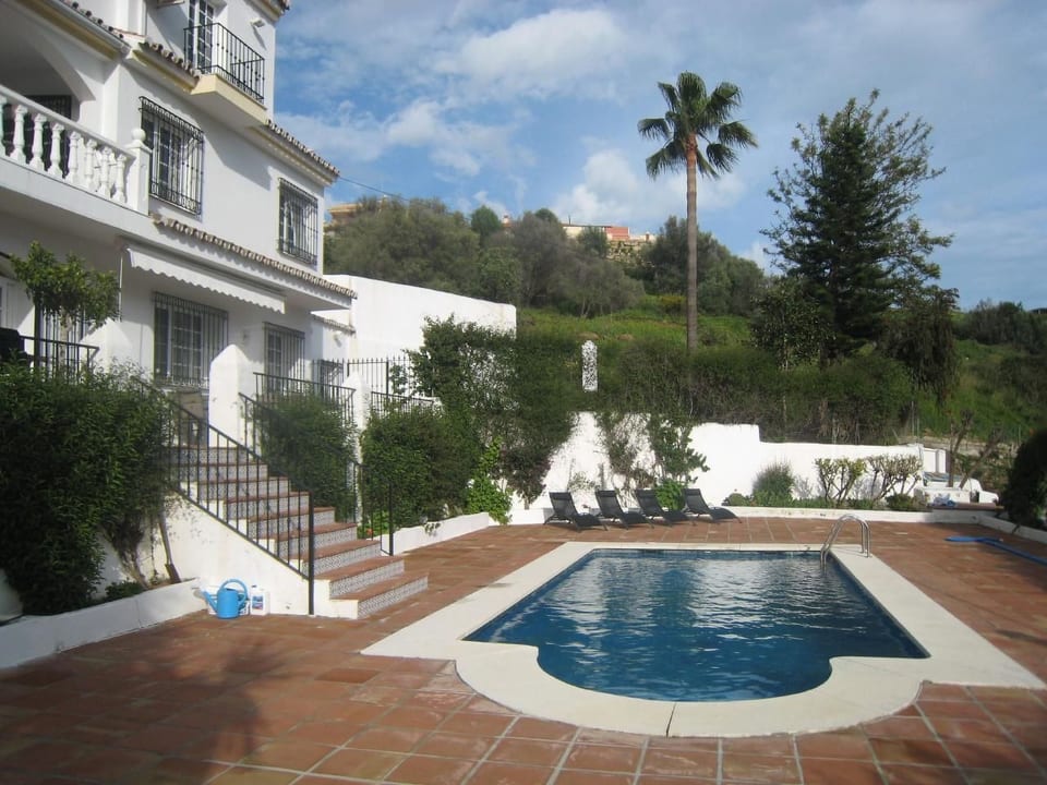 Villa La Recalada mit Privatpool - Estepona