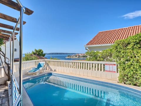 Ticic 4, Ciovo Sleeps 3