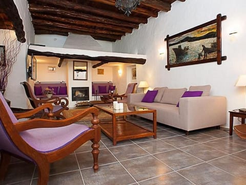 Finca Can Gall in Sant Joan De Labritja mit Pool