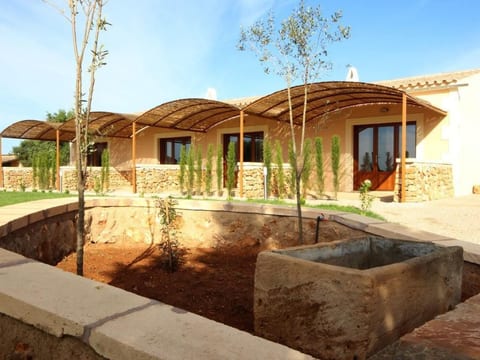 Wohnung in Campos mit Grill, Terrasse und Garten
