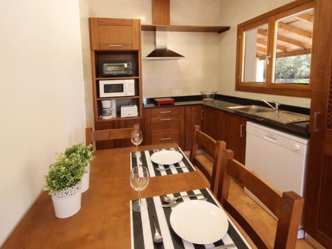Wohnung in Campos mit Grill, Terrasse und Garten