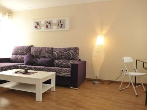 "Yovalu1" mit Balkon