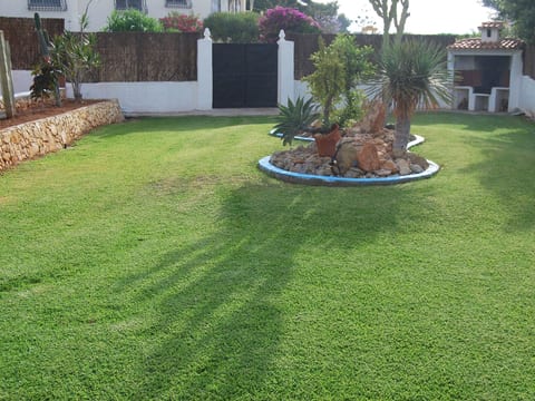 Ferienvilla, Seeblick, privater Pool und Parkplatz