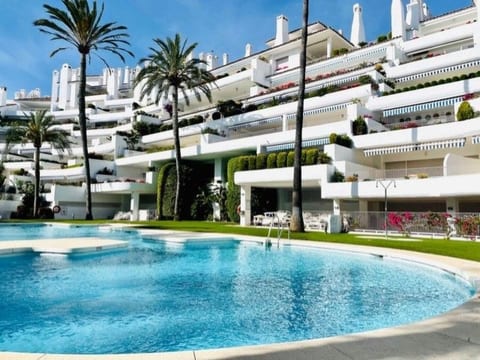Appartement mit Pool