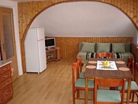 U SEMUSHKY Apartment 3