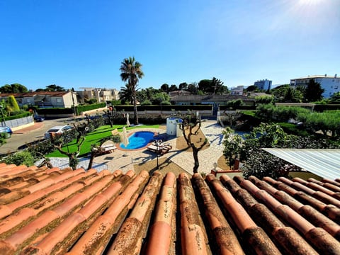Finca mit eigenem Garten und Grill