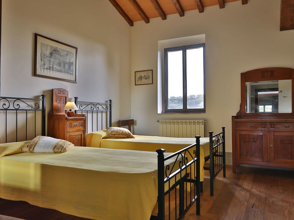 Gran apartamento con 3 dormitorios y 4 baños - Reggello