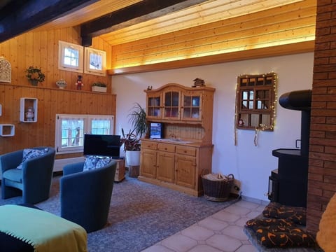 Chalet bei der Arve 4 Bett Wohnung