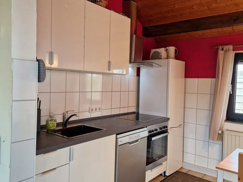 L21 Ferienhaus mit Wintergarten und Holzterrasse