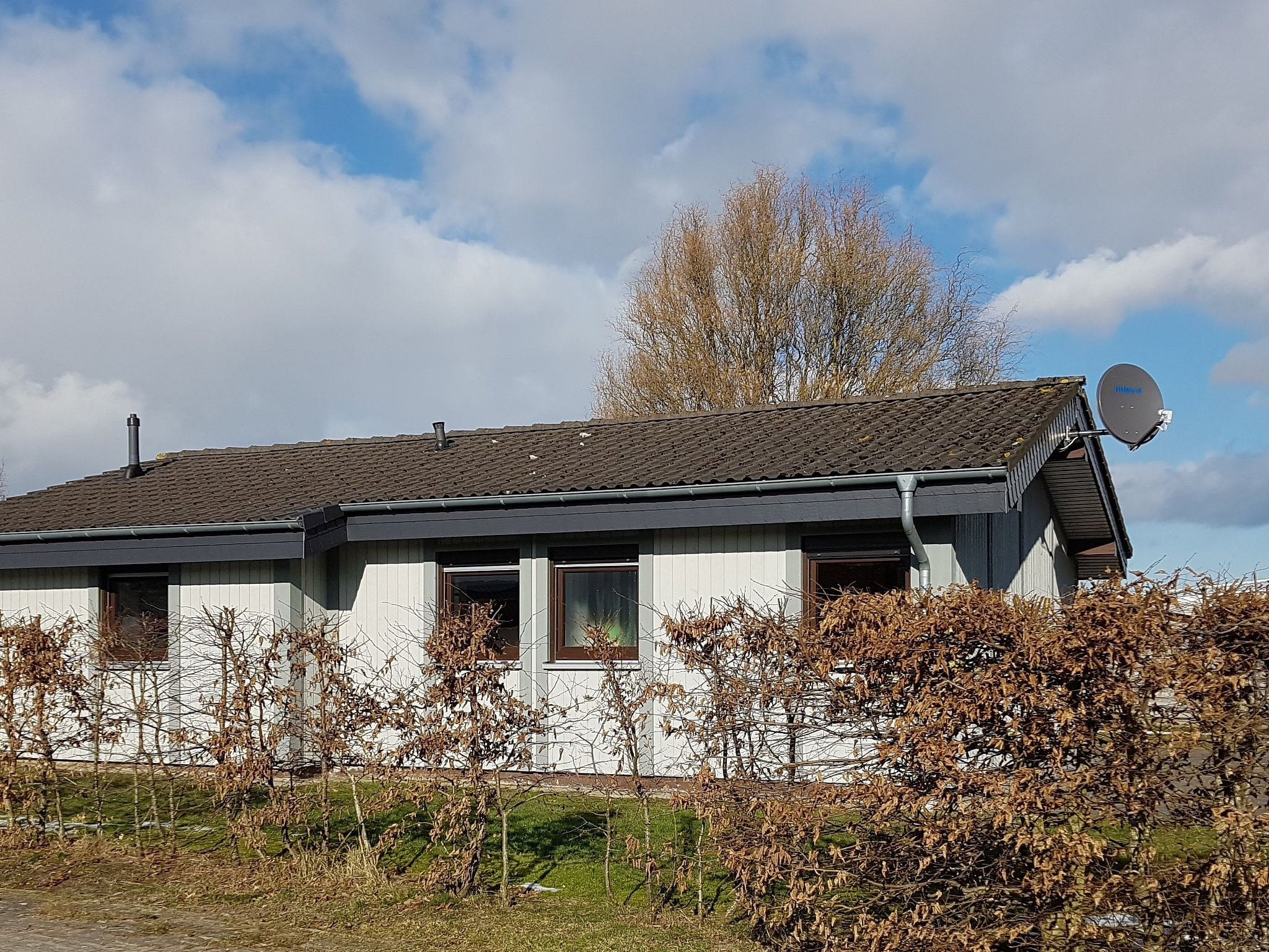 Freistehendes Ferienhaus in 2.Reihe am See