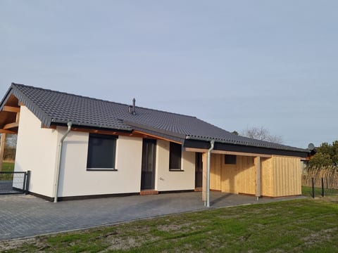 G10 Ferienhaus mit Wiesenblick in Eckwarderhörne