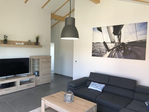 N8 Eingezäuntes Ferienhaus in Eckwarderhörne