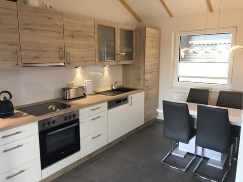 N8 Eingezäuntes Ferienhaus in Eckwarderhörne
